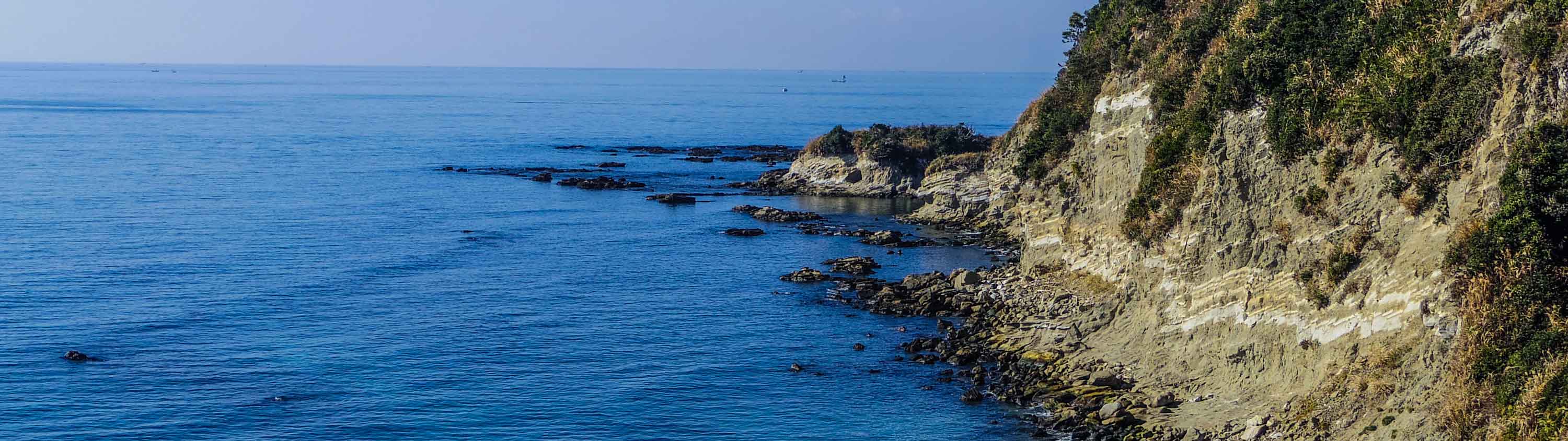 湘南・江ノ島の海でクルージングを楽しむ。江ノ島から葉山までのトリップクルージング